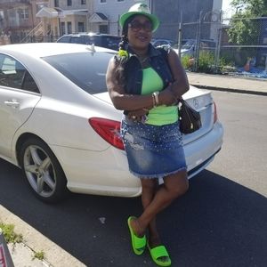 Meet your Posher, Pamela